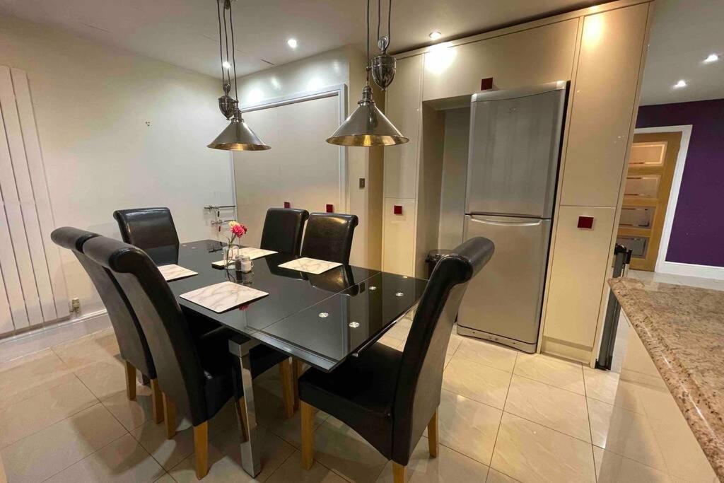 فيلا Detached Bungalow II Big Garden II Pet Friendly Hednesford المظهر الخارجي الصورة