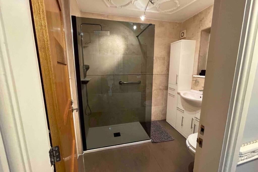 فيلا Detached Bungalow II Big Garden II Pet Friendly Hednesford المظهر الخارجي الصورة