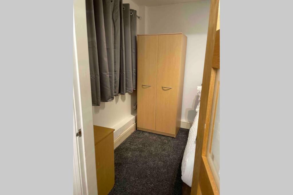 فيلا Detached Bungalow II Big Garden II Pet Friendly Hednesford المظهر الخارجي الصورة